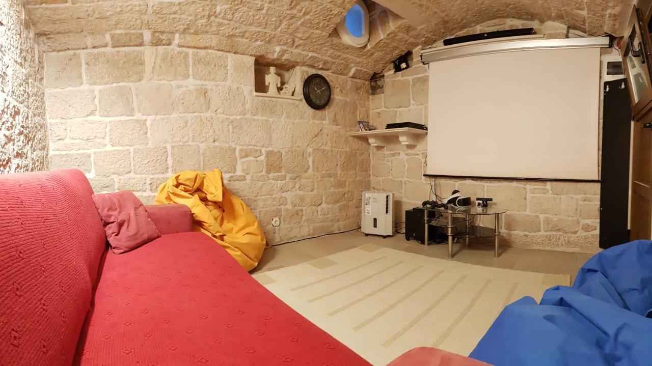 Holiday Home Gustirna Selca  Oda fotoğraf